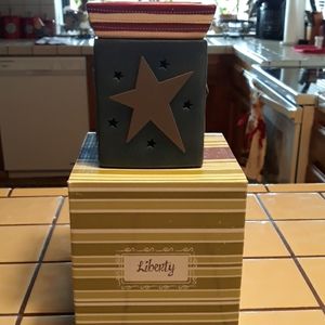 Scentsy Liberty Warmer